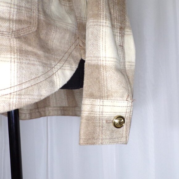 AEO American Eagle Fleece Plaid Shacket Womens SM Tan White Oversized Jacket - Picture 6 of 12